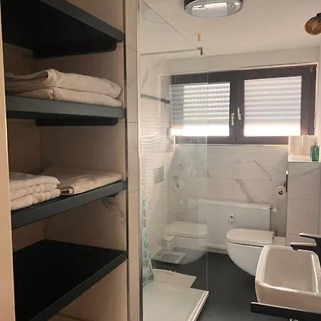 Daire Apartmenthaus St Helena Strasse 80 *